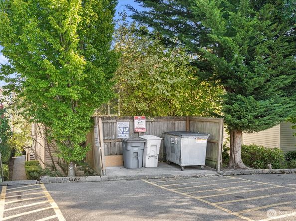 1304 Chestnut Street 5, Everett WA 98201