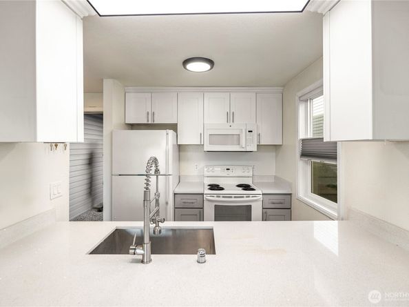 1304 Chestnut Street 5, Everett WA 98201