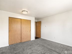 1304 Chestnut Street 5, Everett WA 98201