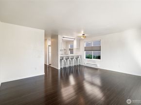 1304 Chestnut Street 5, Everett WA 98201