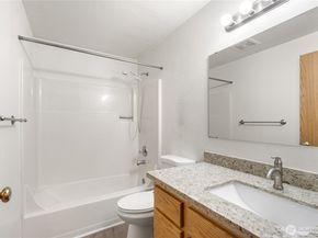 1304 Chestnut Street 5, Everett WA 98201