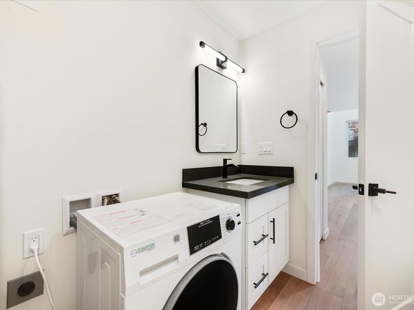 6440 139th Place NE 1, Redmond WA 98052