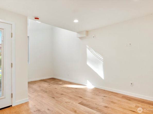 6440 139th Place NE 1, Redmond WA 98052