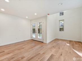 6440 139th Place NE 1, Redmond WA 98052
