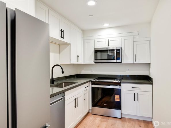 6440 139th Place NE 1, Redmond WA 98052