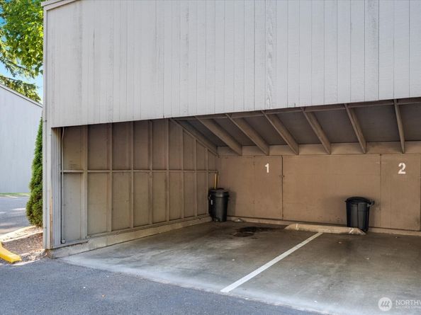 6440 139th Place NE 1, Redmond WA 98052