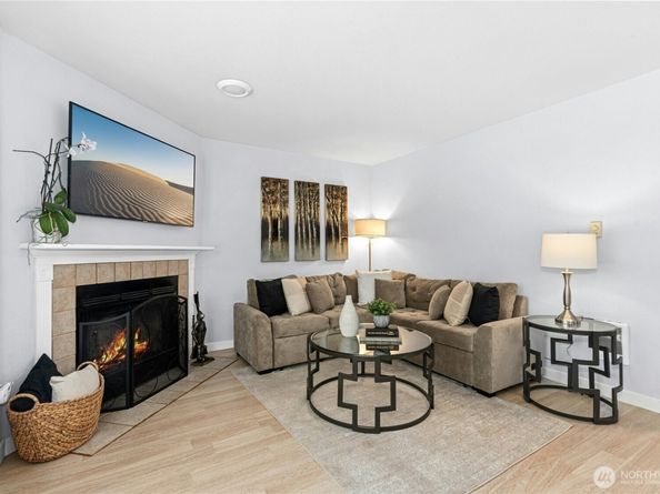 20030 66th Place W 2A, Lynnwood WA 98036