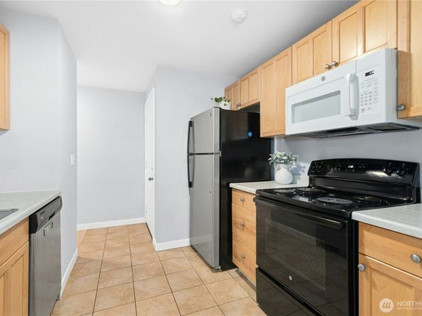 20030 66th Place W 2A, Lynnwood WA 98036