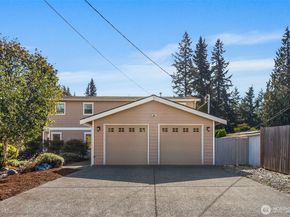 14105 143rd Avenue SE, Renton WA 98059