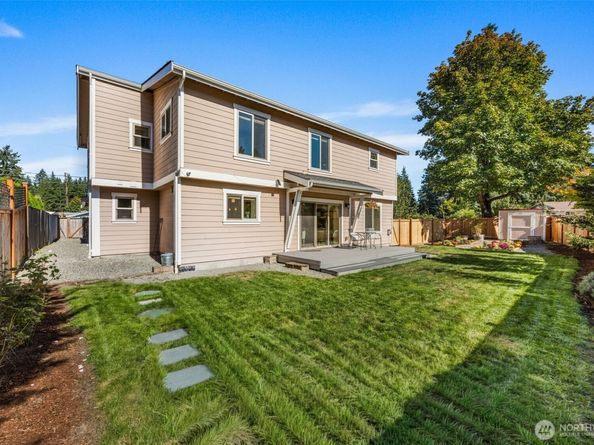 14105 143rd Avenue SE, Renton WA 98059