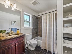 14105 143rd Avenue SE, Renton WA 98059