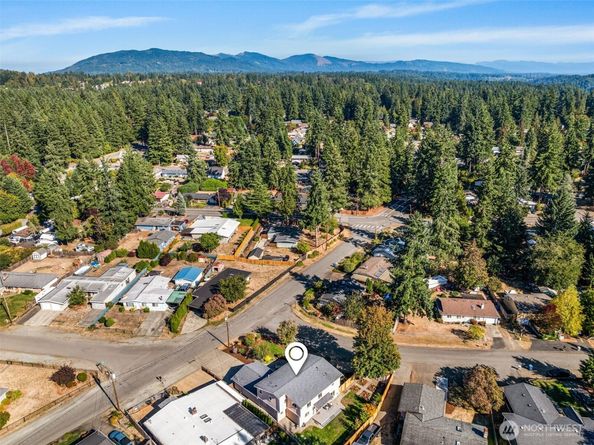 14105 143rd Avenue SE, Renton WA 98059