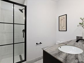 2032 123rd Avenue SE, Bellevue WA 98005