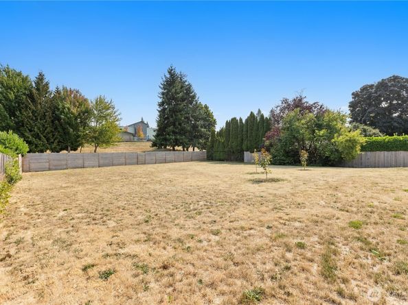 2032 123rd Avenue SE, Bellevue WA 98005