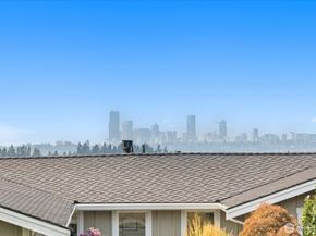 2032 123rd Avenue SE, Bellevue WA 98005