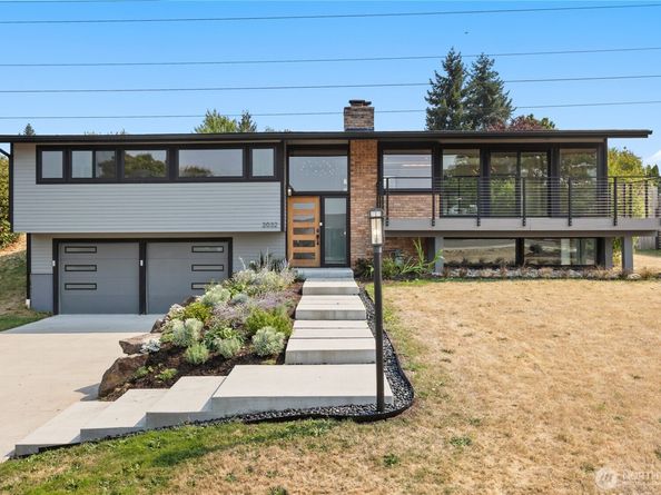 2032 123rd Avenue SE, Bellevue WA 98005