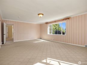 1960 Shenandoah Drive E, Seattle WA 98112