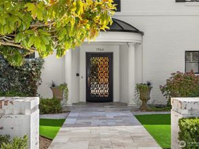 1960 Shenandoah Drive E, Seattle WA 98112