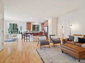 2038 30th Lane NE, Issaquah WA 98029