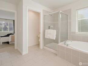 2038 30th Lane NE, Issaquah WA 98029