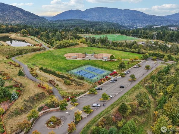 2038 30th Lane NE, Issaquah WA 98029