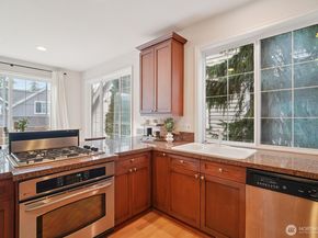 2038 30th Lane NE, Issaquah WA 98029