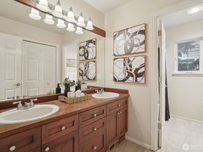 2038 30th Lane NE, Issaquah WA 98029