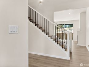 26910 30th Place S 39, Kent WA 98032