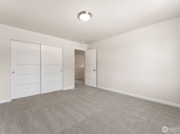 26910 30th Place S 39, Kent WA 98032