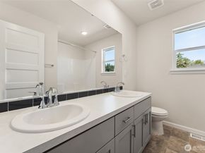 26910 30th Place S 39, Kent WA 98032