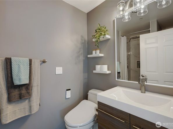4026 Stone Way N 501, Seattle WA 98103