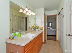 21308 48th Avenue W D1, Mountlake Terrace WA 98043