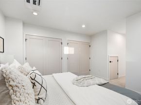 4123 B Chilberg Avenue SW, Seattle WA 98116