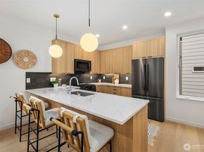 4123 B Chilberg Avenue SW, Seattle WA 98116