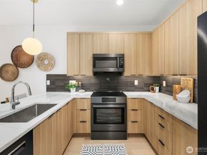 4123 B Chilberg Avenue SW, Seattle WA 98116