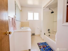 4803 84th Street SW, Mukilteo WA 98275