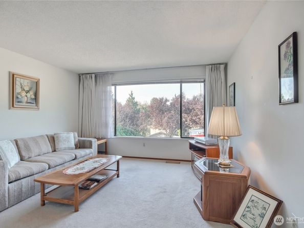 10812 101st Avenue NE, Kirkland WA 98033