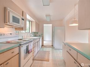 10812 101st Avenue NE, Kirkland WA 98033