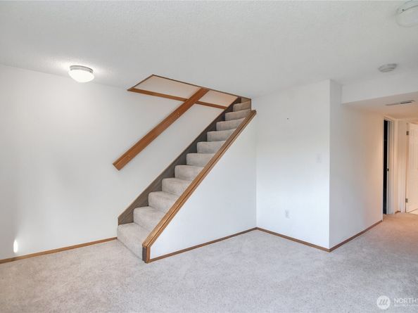 10812 101st Avenue NE, Kirkland WA 98033