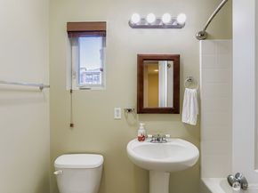 838 4th Avenue NE, Issaquah WA 98029