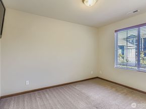 838 4th Avenue NE, Issaquah WA 98029