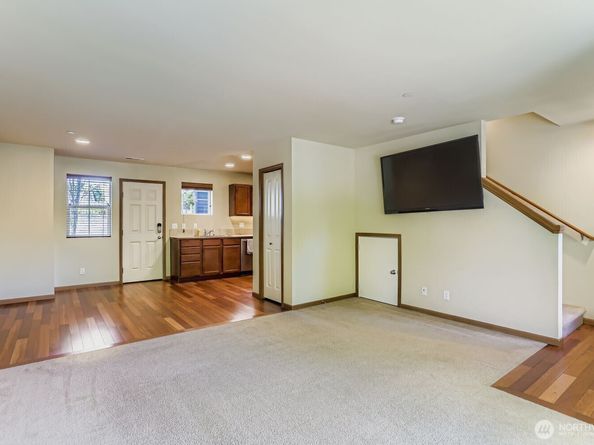 838 4th Avenue NE, Issaquah WA 98029