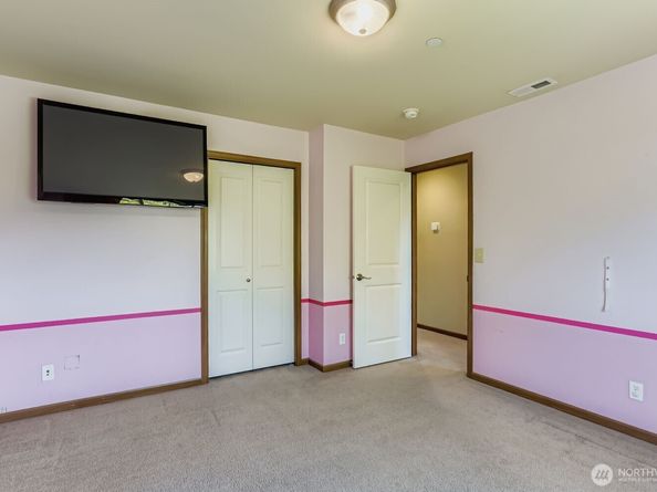 838 4th Avenue NE, Issaquah WA 98029
