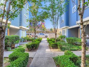 838 4th Avenue NE, Issaquah WA 98029