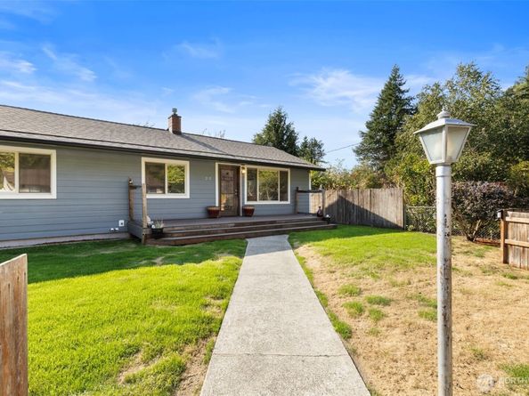 212 Willow Street, Bremerton WA 98310