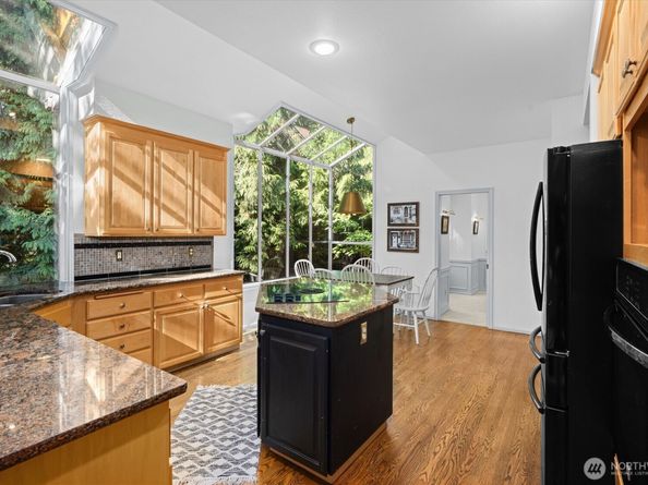33349 12th Avenue SW, Federal Way WA 98023