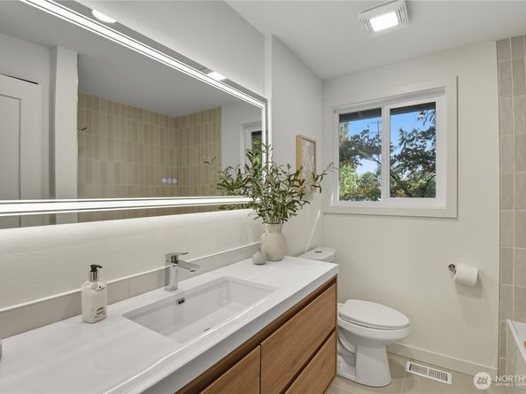 12307 107th Pl Ne, Kirkland WA 98034
