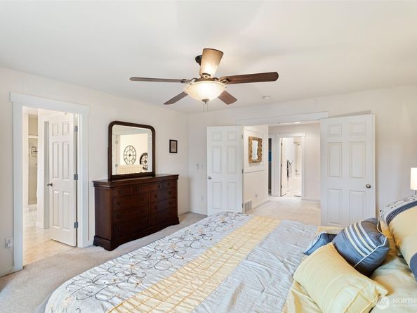 1233 160th Street SW, Lynnwood WA 98087