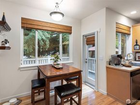 1233 160th Street SW, Lynnwood WA 98087