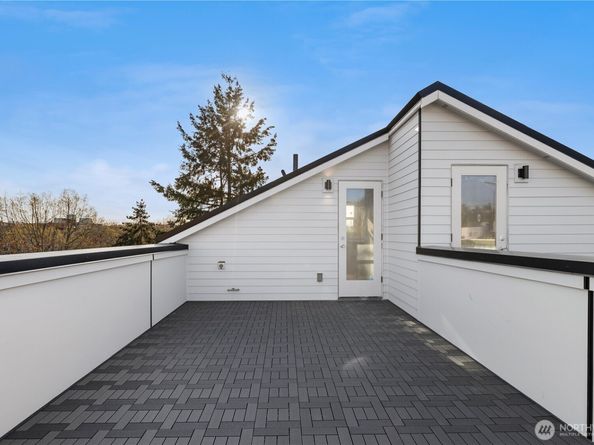 5517 A 9th Avenue NW, Seattle WA 98107